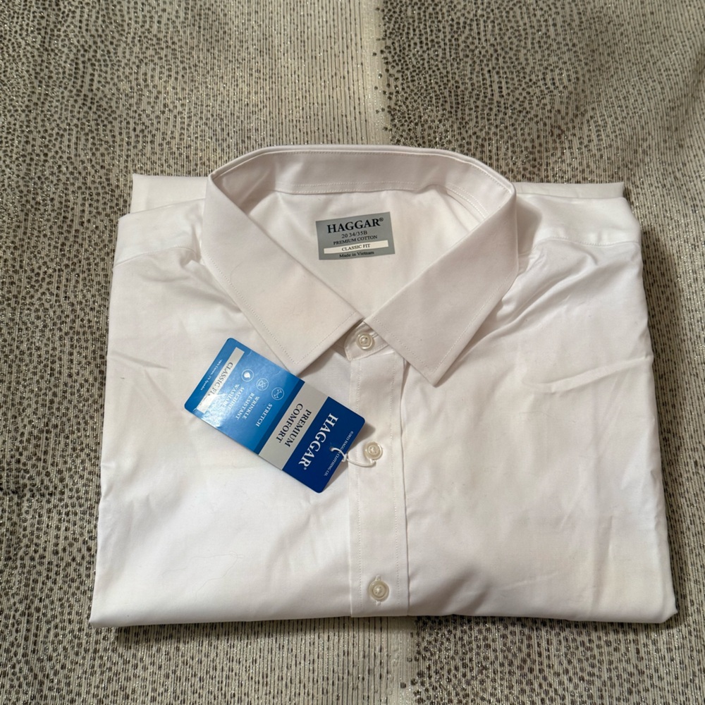 BRAND NEW MENS HAGGAR DRESS SHIRT, SIZE 20” NECK 34/35B SLEEVE